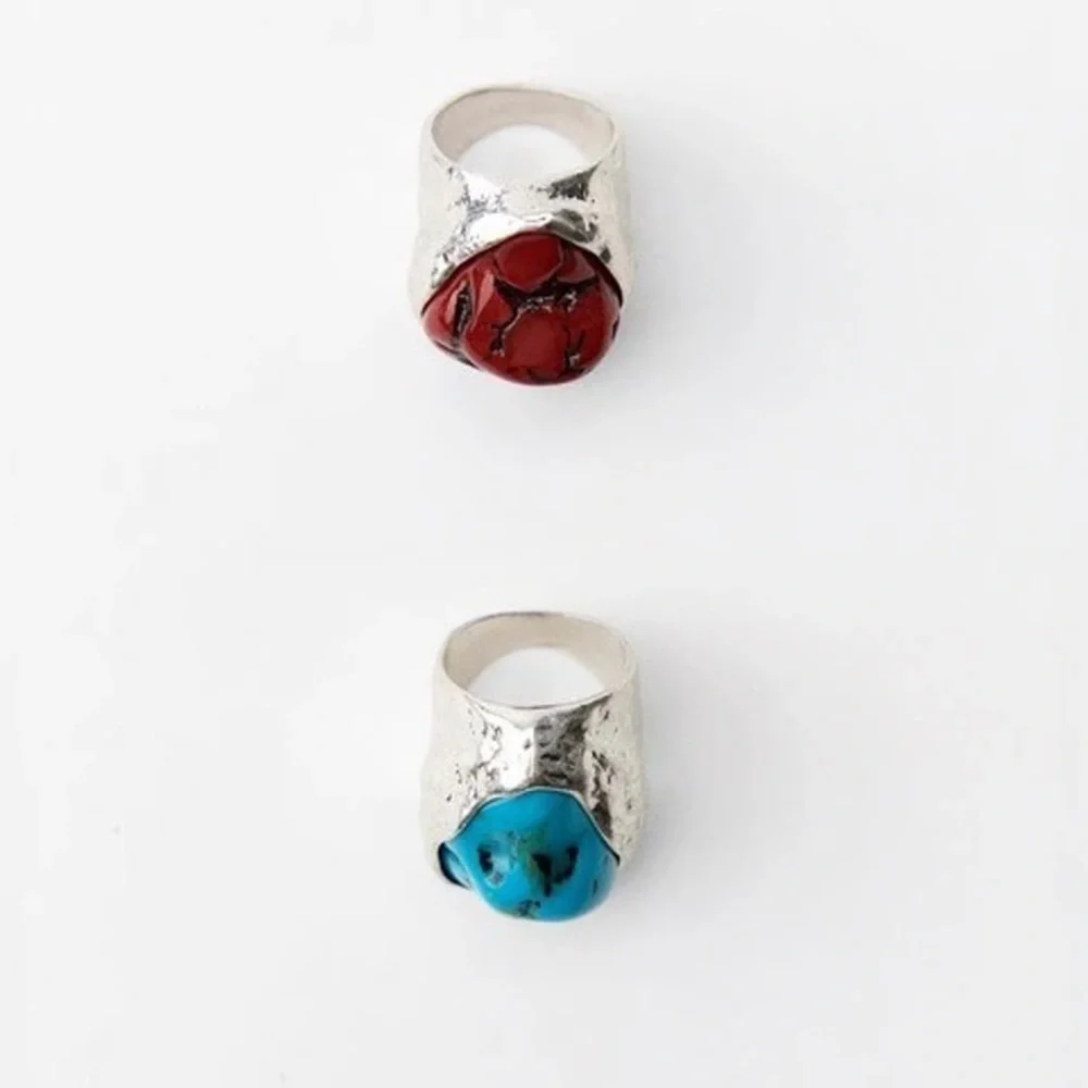 *NEW* ZARA 2 PACK STONE RINGS RED AND BLUE - Picture 3 of 5